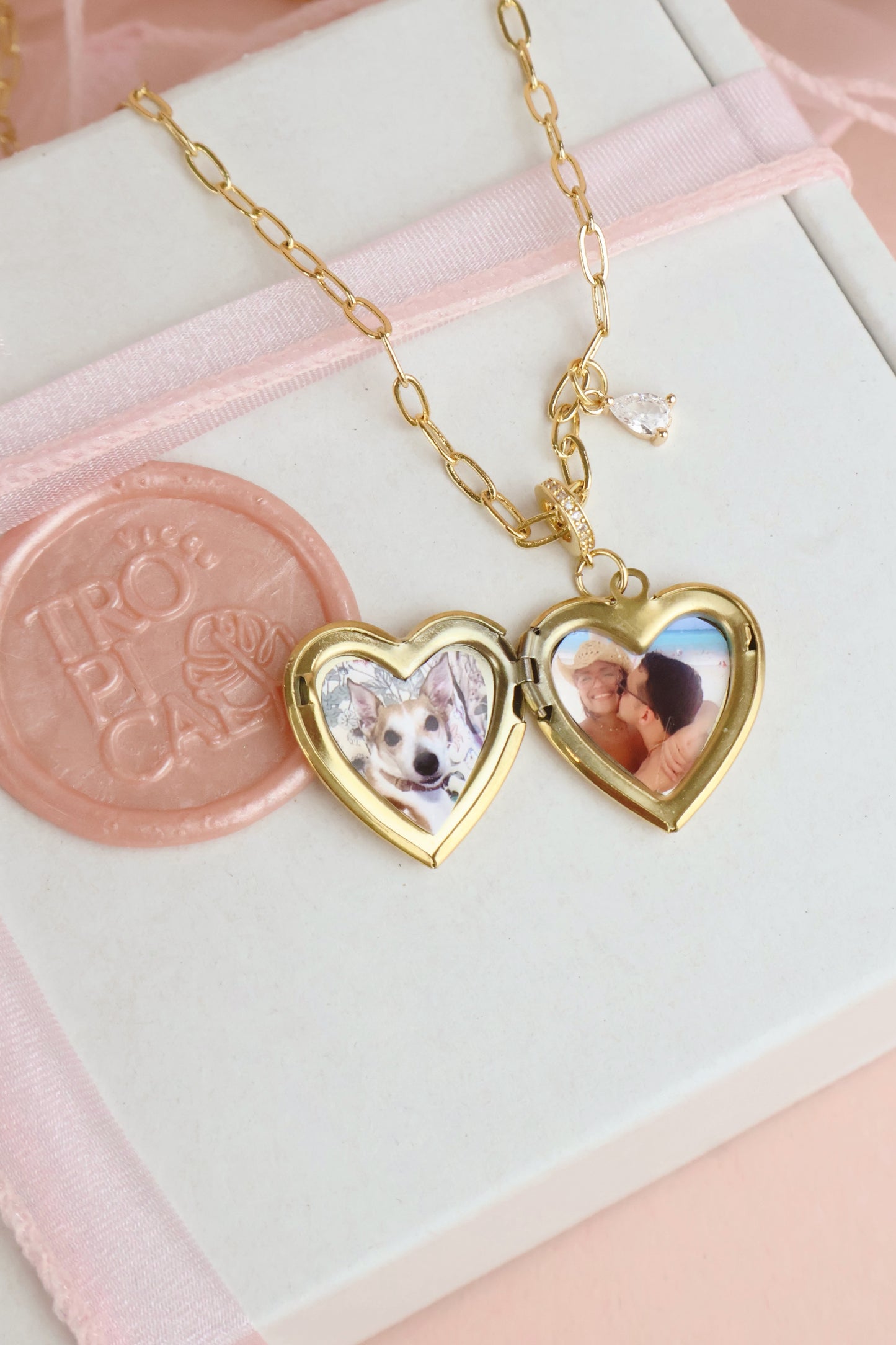 Pearl Photo Necklace