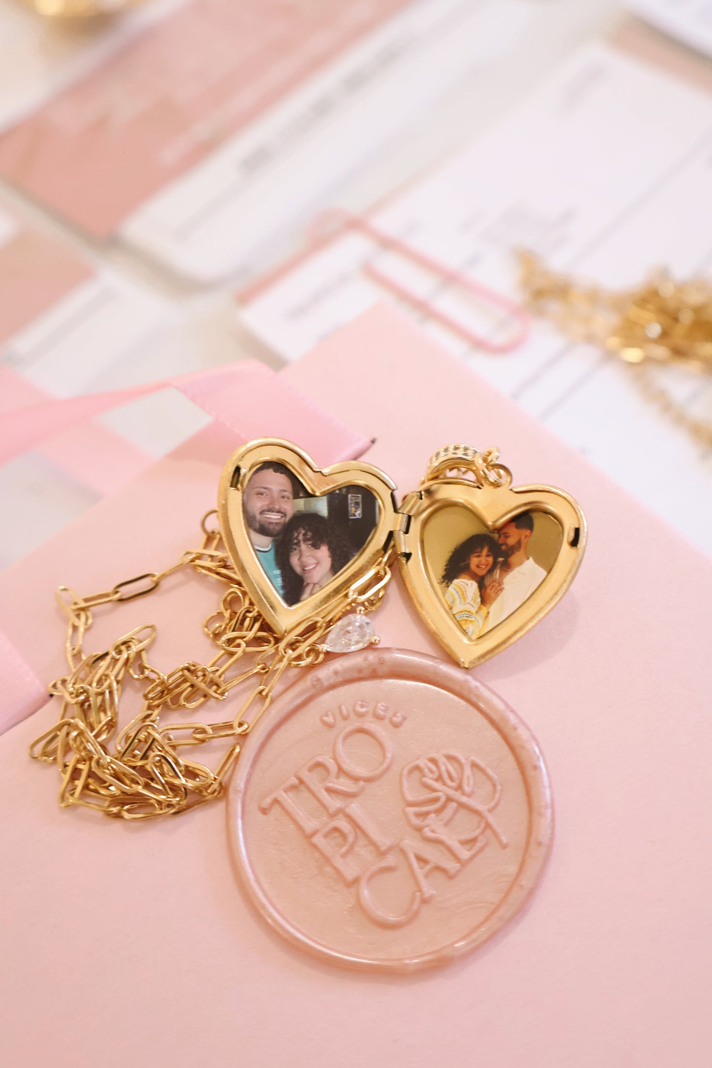 Pearl Photo Necklace