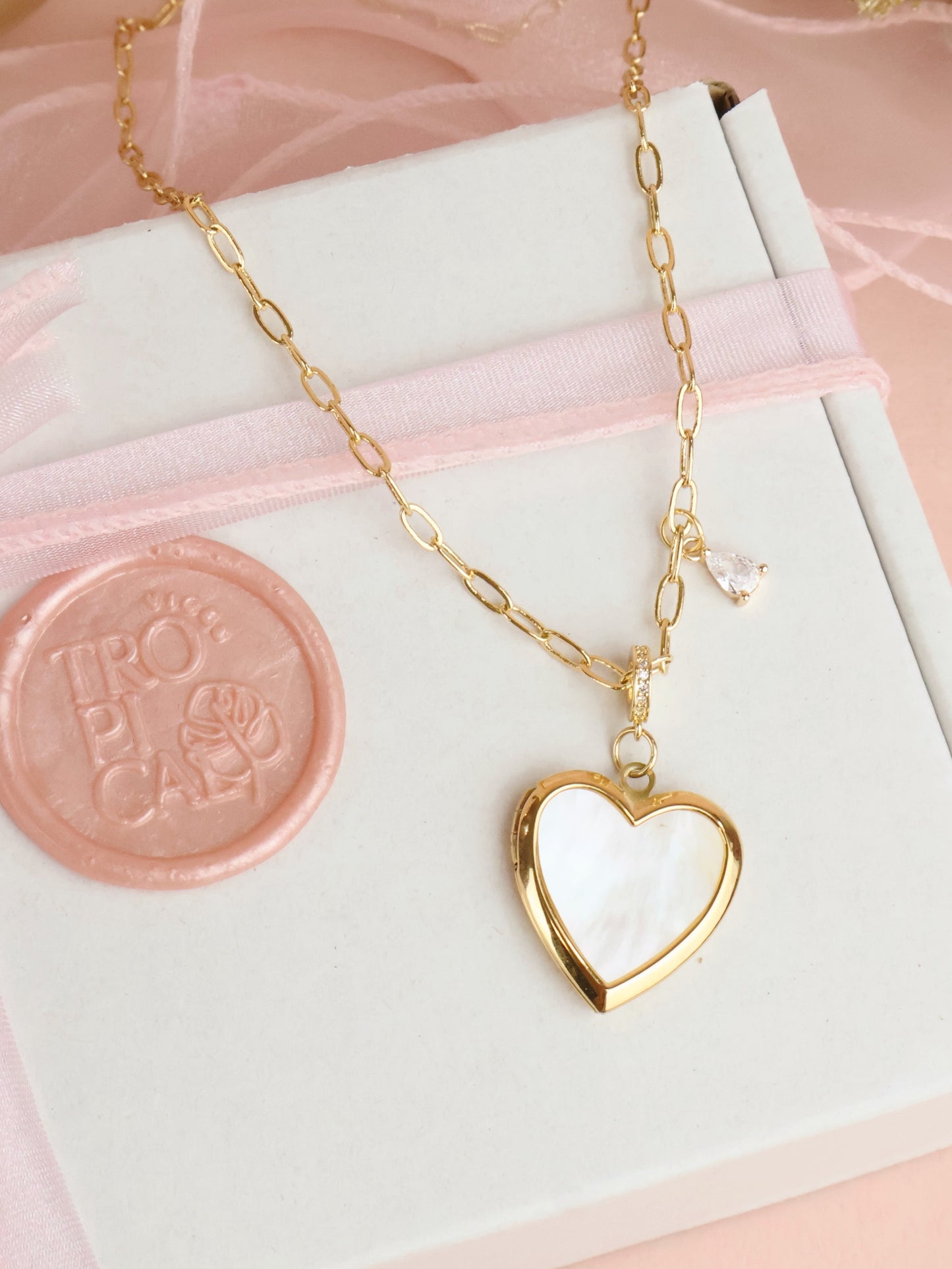 Pearl Photo Necklace