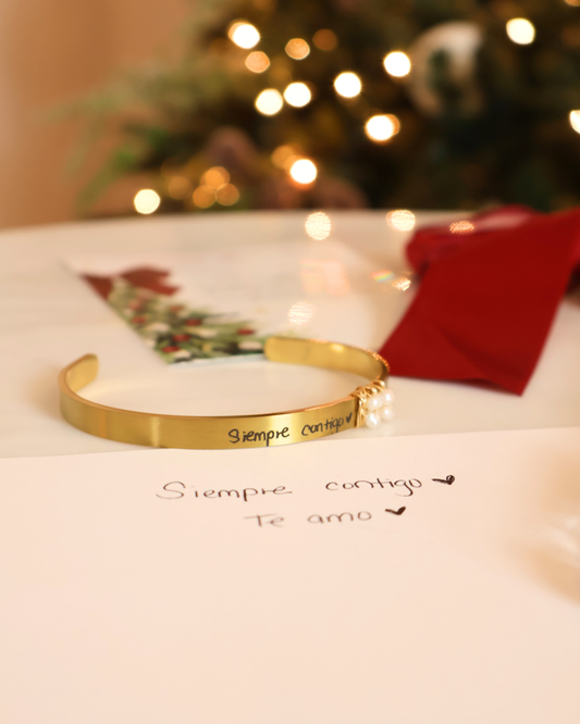 Cuff Bracelet- Escritura a mano