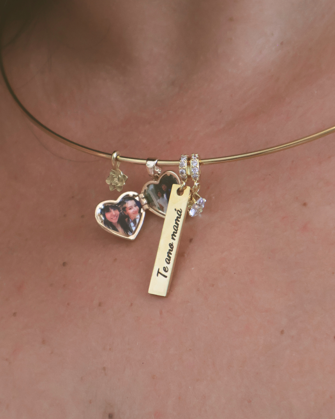 Gracias ella- Necklace