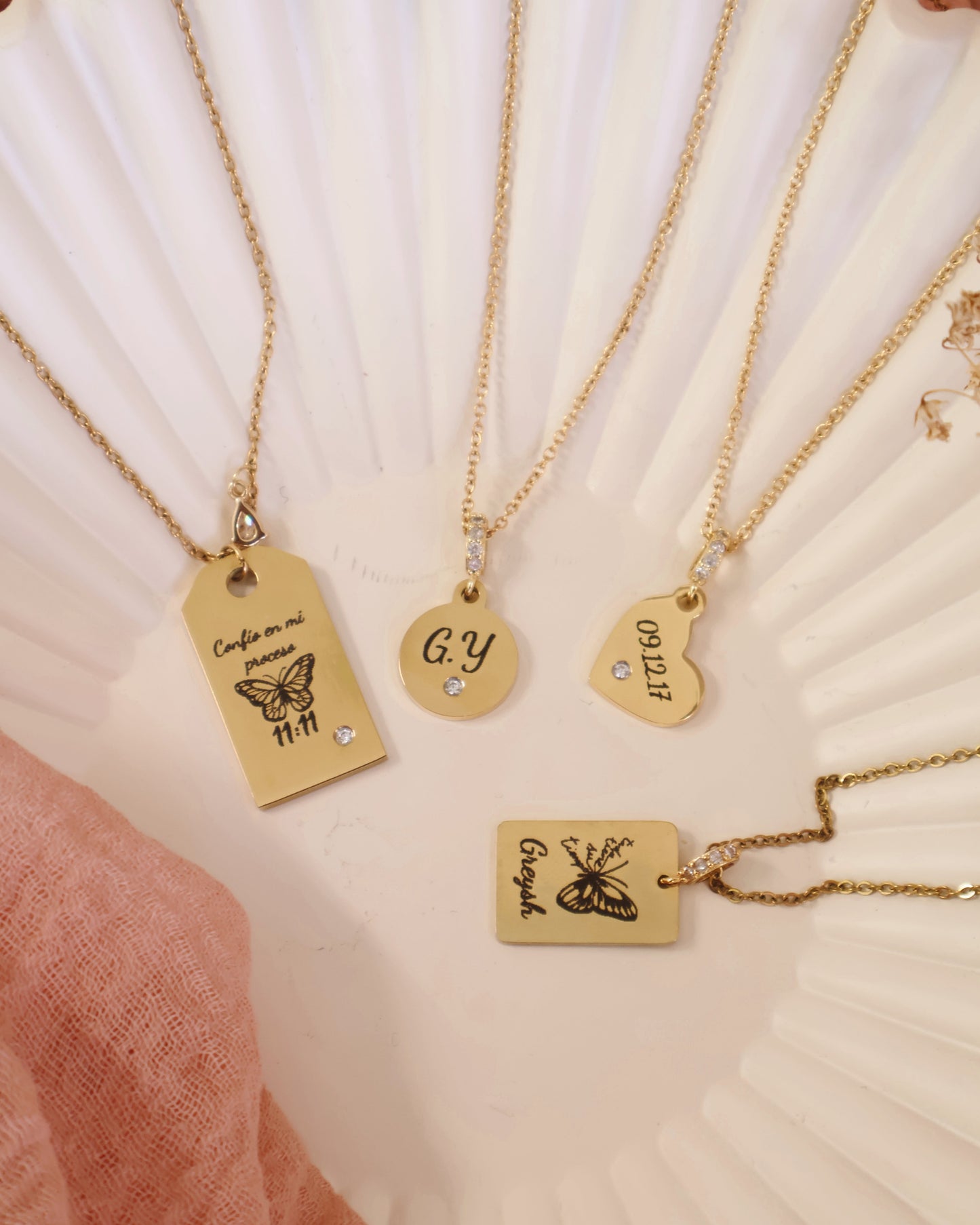 Tu señal Necklaces
