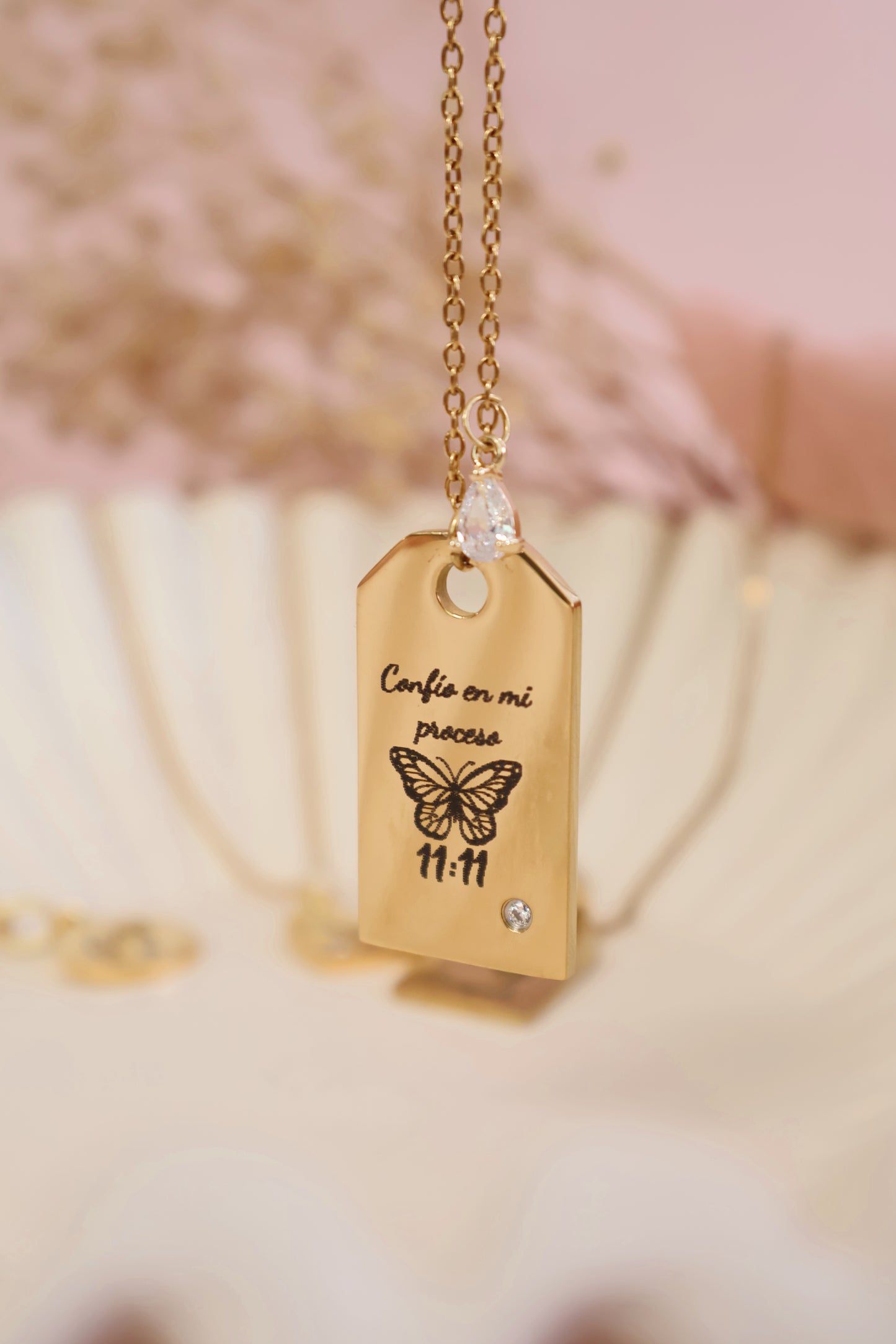 Tu señal Necklaces